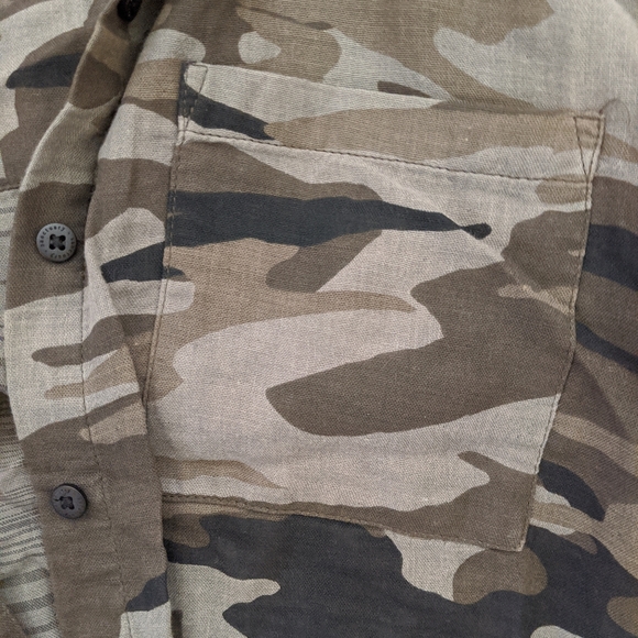Camo button down shirt - Picture 3 of 4